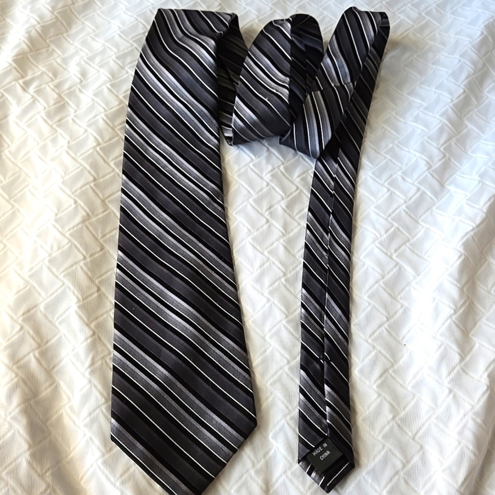 Bugatti Tie